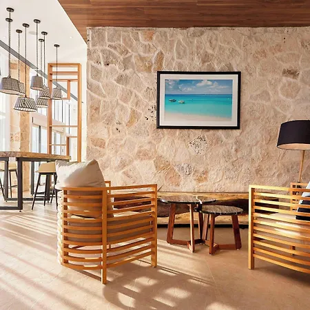 Fairfield Inn & Suites By Marriott Cancun Airport-3