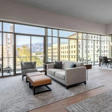 Ac Hotel By Marriott Pasadena-3