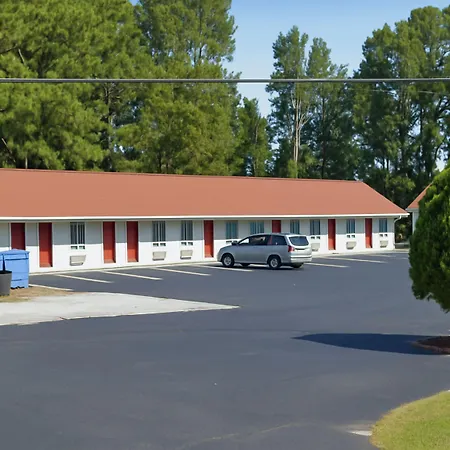 Courtland Inn By Townhouse Franklin Va Us 58-3