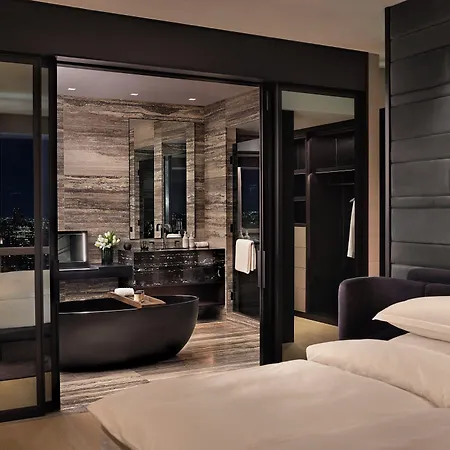 Equinox Hotel New York-3