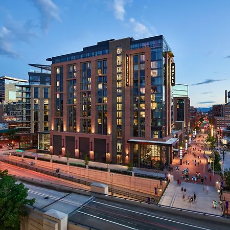 The Rally Hotel At Mcgregor Square-3