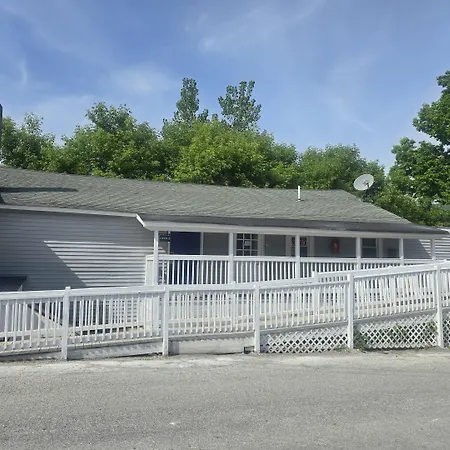 Rodeway Inn-3