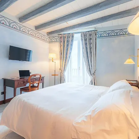 Algila Ortigia Charme Hotel-3