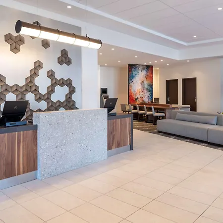Hyatt Place Detroit/Royal Oak-3