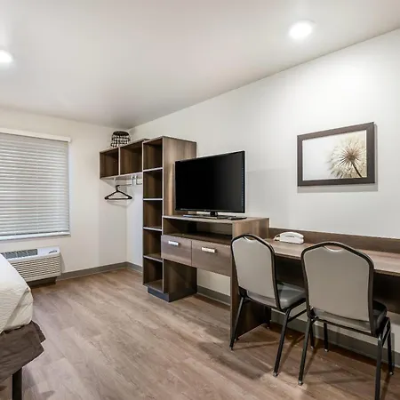 Woodspring Suites Gurnee - Chicago-3