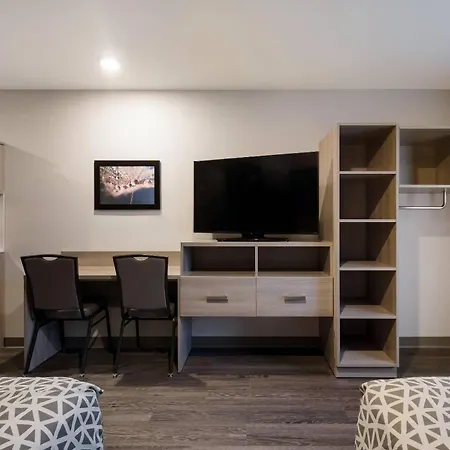 Woodspring Suites Wixom - Novi-2
