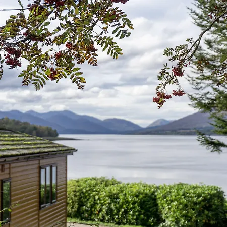 Linnhe Lochside Holidays-3