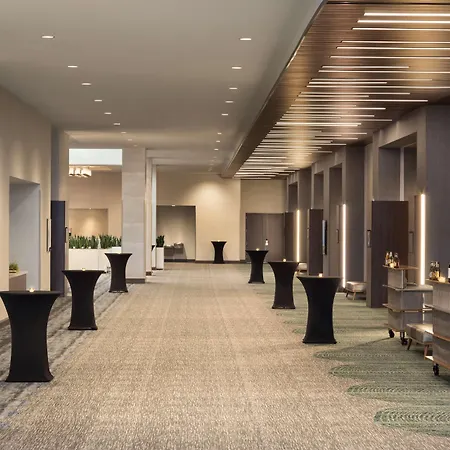 Embassy Suites By Hilton Denton Convention Center-3