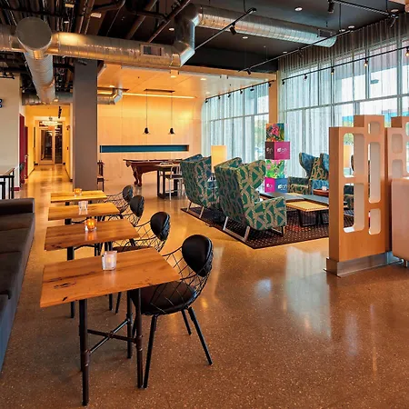 Aloft By Marriott Cleveland Airport-2