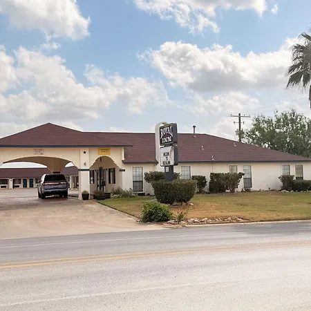 Royal Inn Pearsall-3