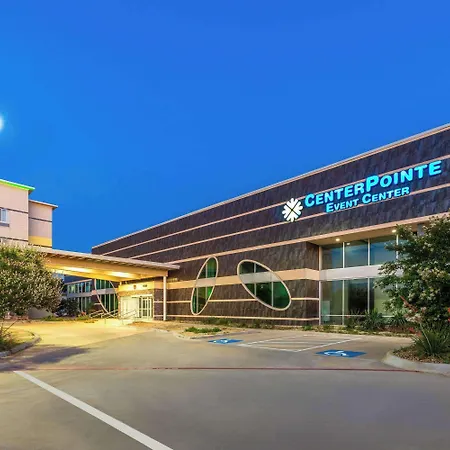 Days Inn & Suites By Wyndham Lubbock Medical Center-3