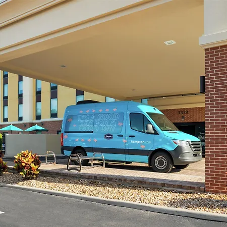Hampton Inn & Suites By Hilton Tampa Busch Gardens Area-3