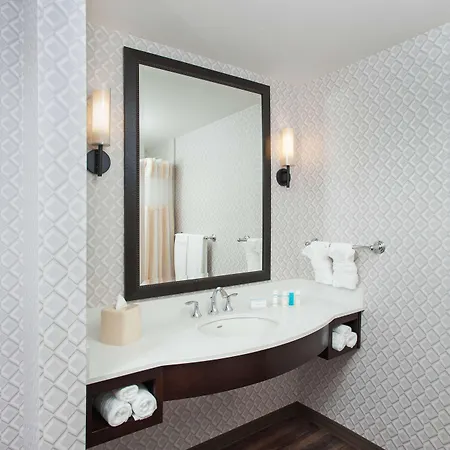 Hilton Garden Inn Burbank Los Angeles-2