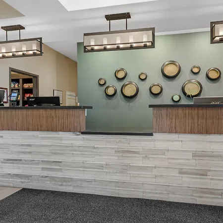 Best Western Plus Overland Inn-2