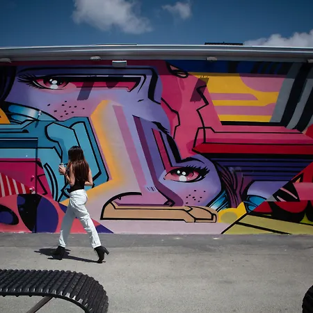 Hampton Inn & Suites Miami Wynwood Design District, Fl-3