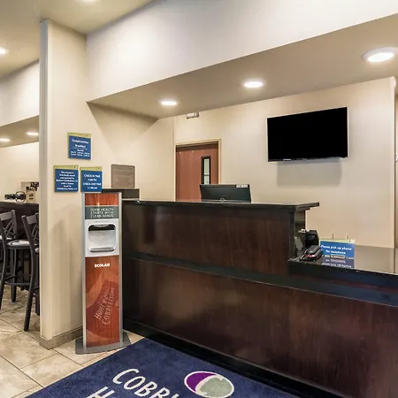Cobblestone Hotel & Suites - Erie-3
