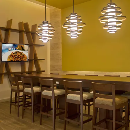 Hampton Inn By Hilton Villahermosa-3