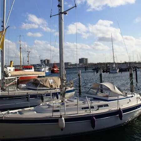 ACQUA Strande Yachthotel&Restaurant-2