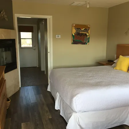Cambria Shores Inn-2