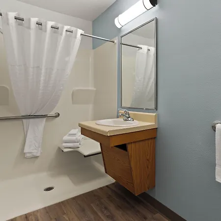 Woodspring Suites Hobbs-3