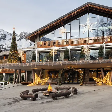 Grand Hotel Courmayeur Mont Blanc, By R Collection Hotels-2