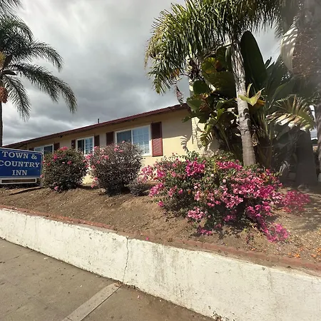 Town And Country Inn-2
