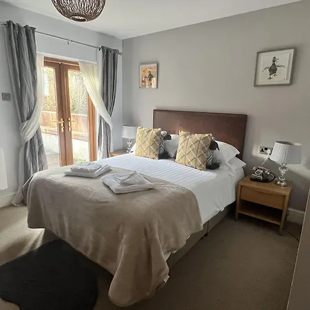 The Gower Hotel-3