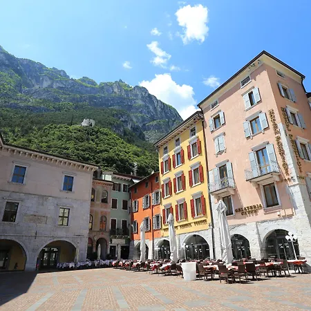 Hotel Portici - Romantik & Wellness-3