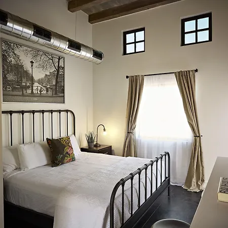 Bespoke Inn Scottsdale-2