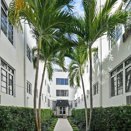 Lincoln Arms Suites-3