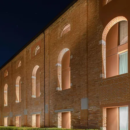 Hyatt Centric Murano Venice-3