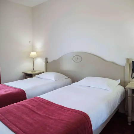 Brit Hotel Du Perche-2
