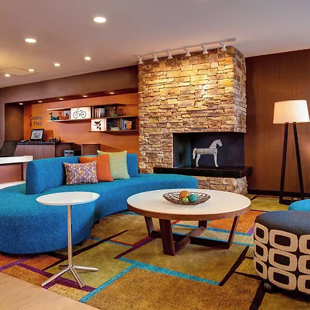 Fairfield Inn And Suites Hutchinson-3