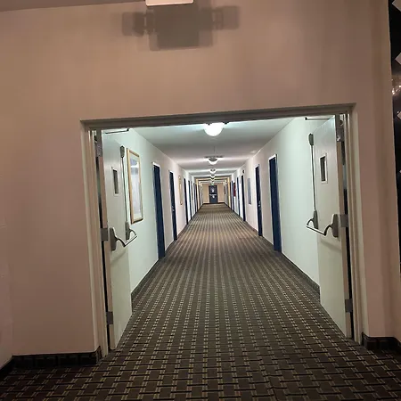 Knights Inn Quincy-3