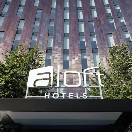 Aloft By Marriott London Excel-3
