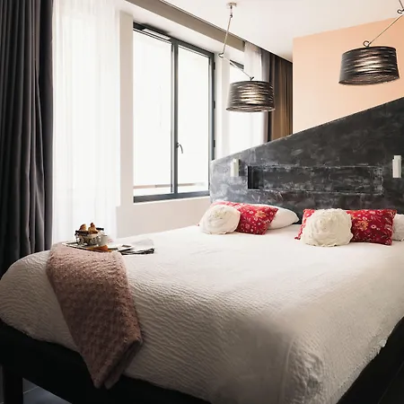 Urban Style Hotel Les Fleurines-3