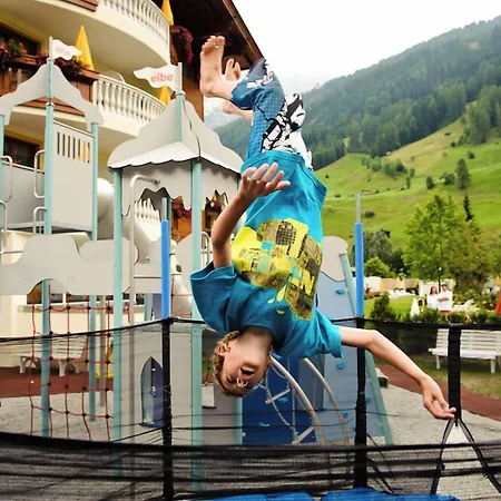 Sporthotel Neustift-3