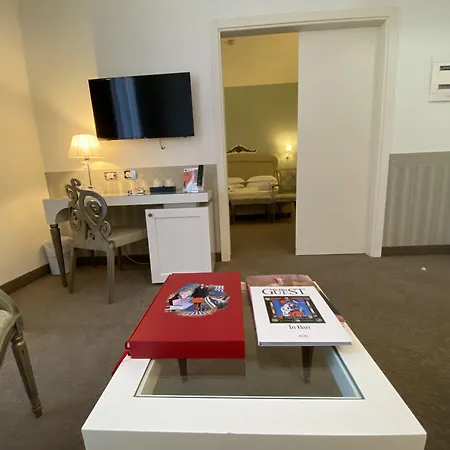 Jr Hotels Oriente Bari-3