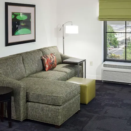Hampton Inn & Suites Gainesville Downtown University-3