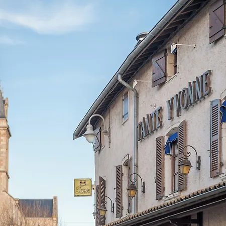 Logis Hôtel Tante Yvonne&son restaurant semi-gastronomique - Lyon Nord-2
