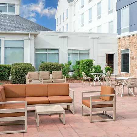 Hilton Garden Inn North Little Rock-3