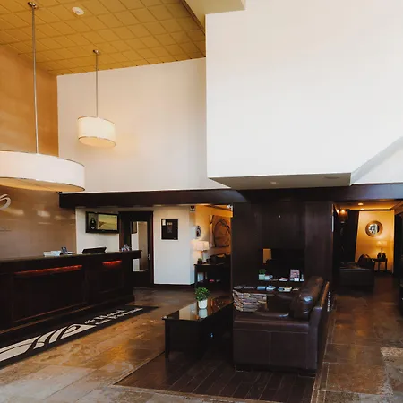 The Hotel On Pownal-3