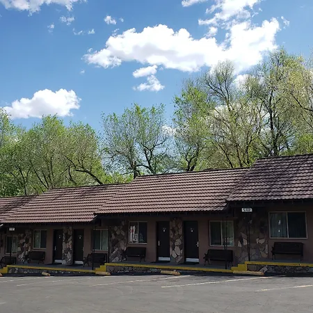 Silver Saddle Motel-3