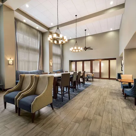 Hampton Inn And Suites Fredericksburg-3
