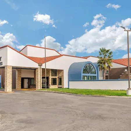 Quality Inn & Suites Vacaville-3