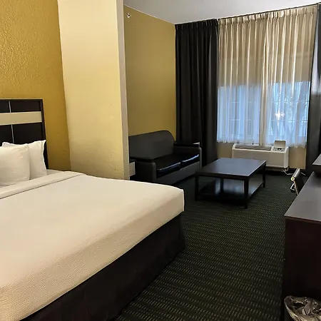 Hotel Flamingo Inn & Suites Vero Beach I-95-2