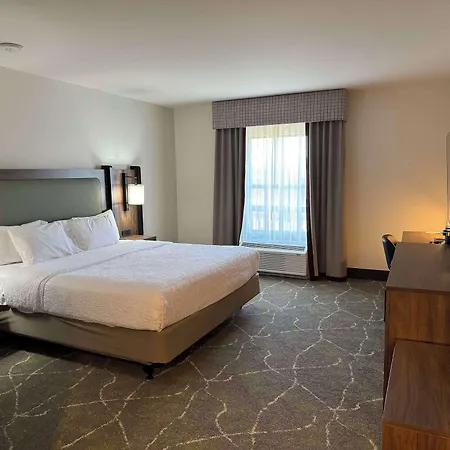 Hampton Inn & Suites Dobson-2