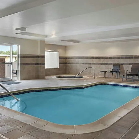 Fairfield Inn And Suites South Hill I-85-3