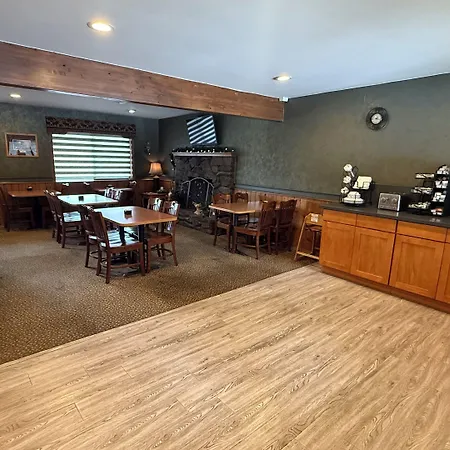 Stewart Lodge-2