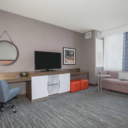 Hampton Inn & Suites Denver-Downtown-2